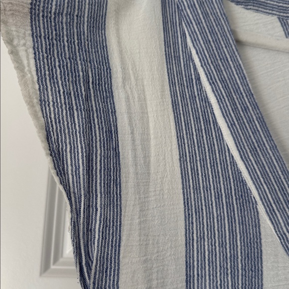 Striped Blue and White Women's coverup  Dress NWOT ✨. Size: M - Picture 4 of 7
